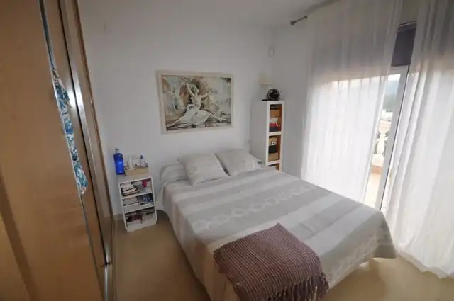 Habitación de Casa adosada en venta en Mont-roig del Camp con Aire acondicionado y Piscina comunitaria
