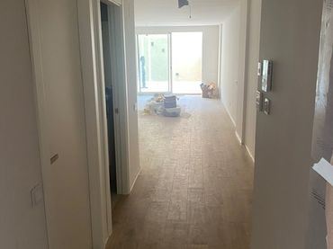 Piso de obra nueva con piscina en venta en Carrer d'Álvarez 25