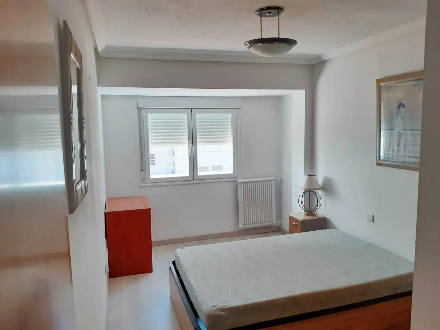 Schlafzimmer von Wohnung zur Miete in  Zaragoza Capital mit Heizung, Parkett und Möbliert