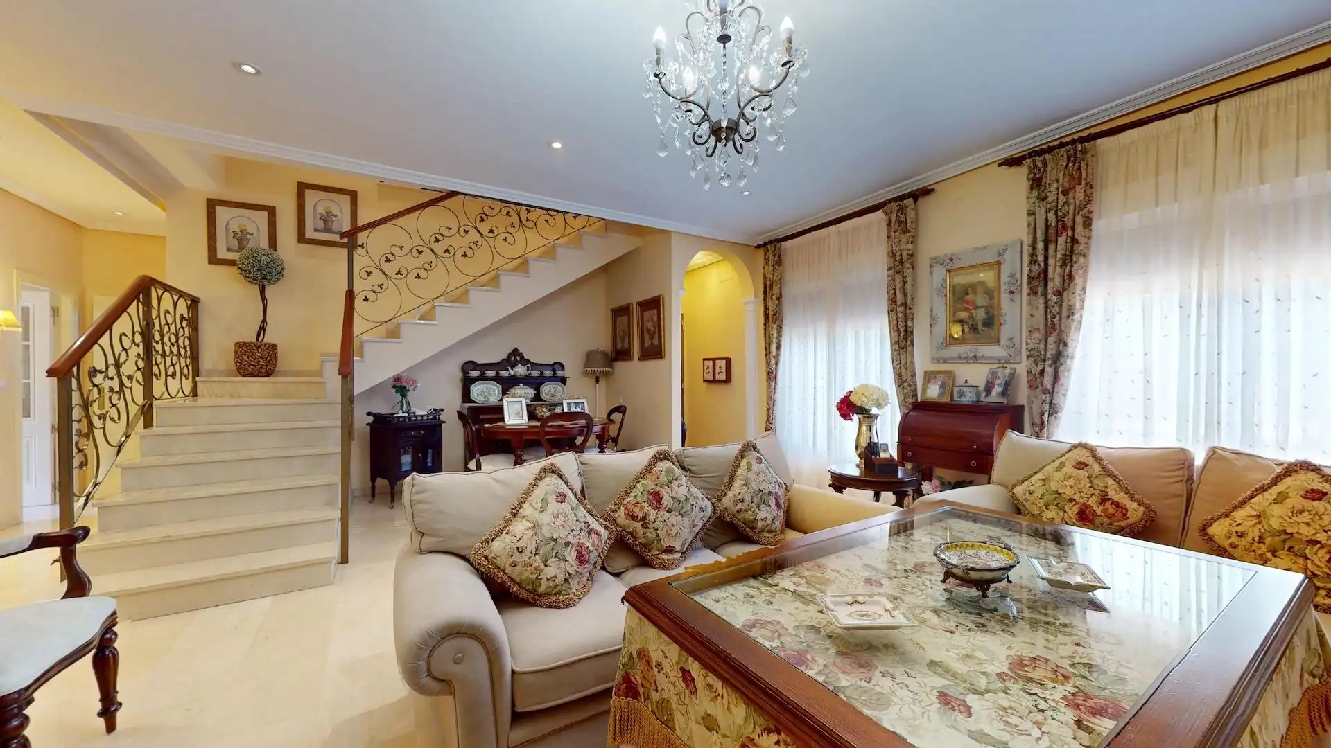 Living room of Houses for sale in Córdoba  with Air Conditioner, Private garden and Terrace
