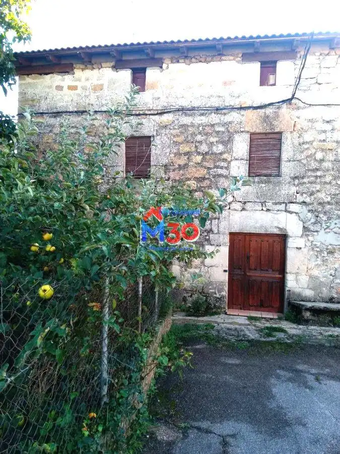 Casa en venta en Valle de Tobalina