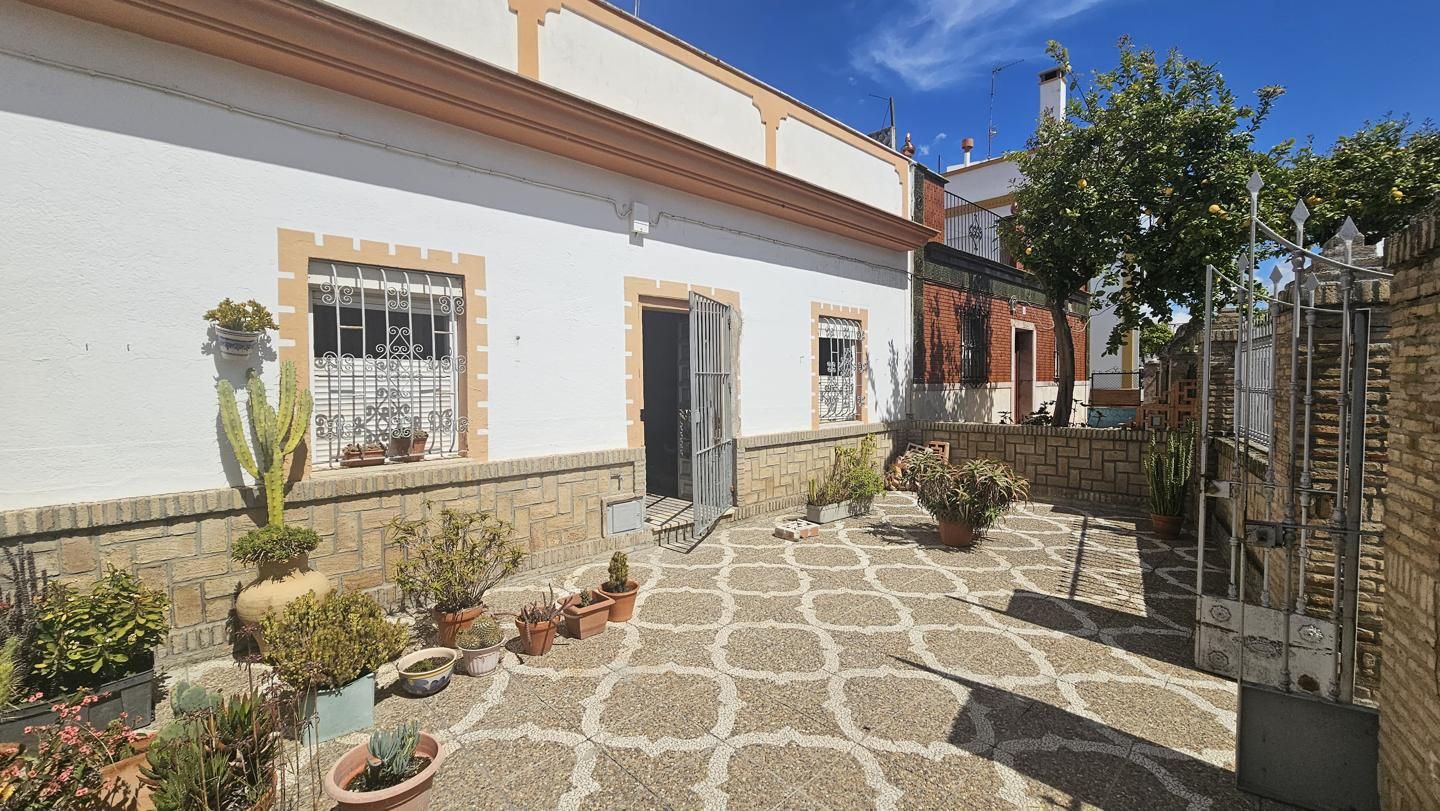Vista exterior de Casa o xalet en venda en Lebrija