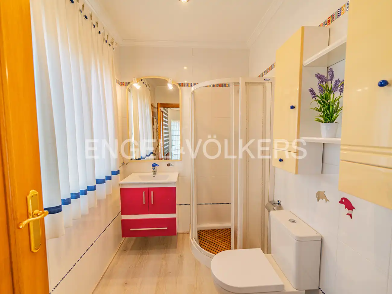 Bathroom of Houses for sale in San Vicente del Raspeig / Sant Vicent del Raspeig  with Air Conditioner, Heating and Private garden