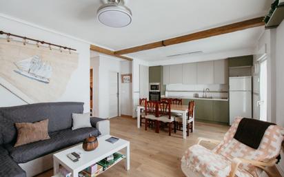 Sala d'estar de Casa o xalet en venda en Tardienta amb Calefacció, Jardí privat i Terrassa