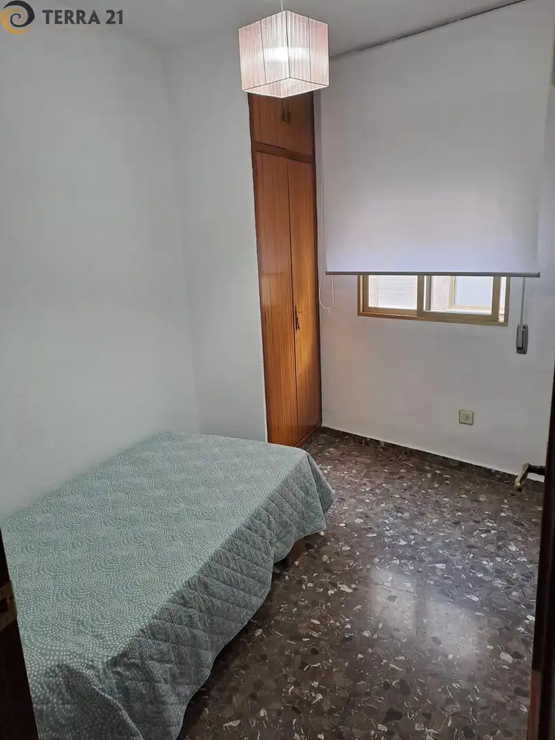 Habitación de Piso para compartir en Jaén con Aire acondicionado