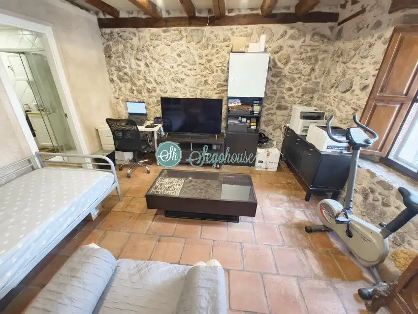 Sala d'estar de Casa o xalet en venda en Espirdo amb Calefacció