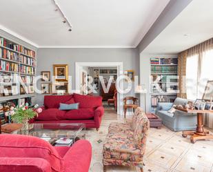 Living room of Apartment for sale in  Madrid Capital  with Air Conditioner and Terrace