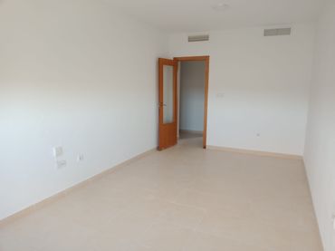 Piso con ascensor en venta en Calle Roma
