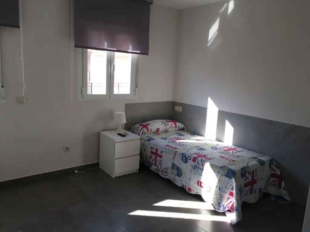 Bedroom of Study for rent in Madrid  with Furnished