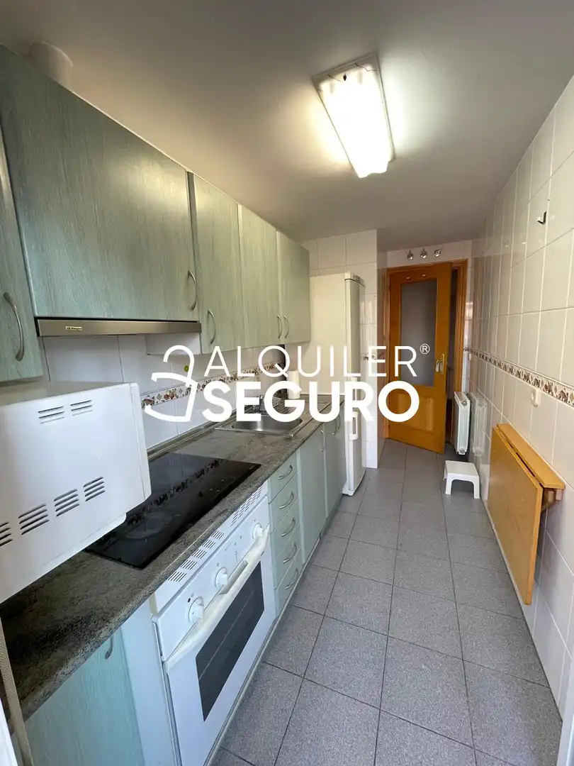 Kitchen of Flat for rent in Madrid  with Air Conditioner, Heating and Terrace