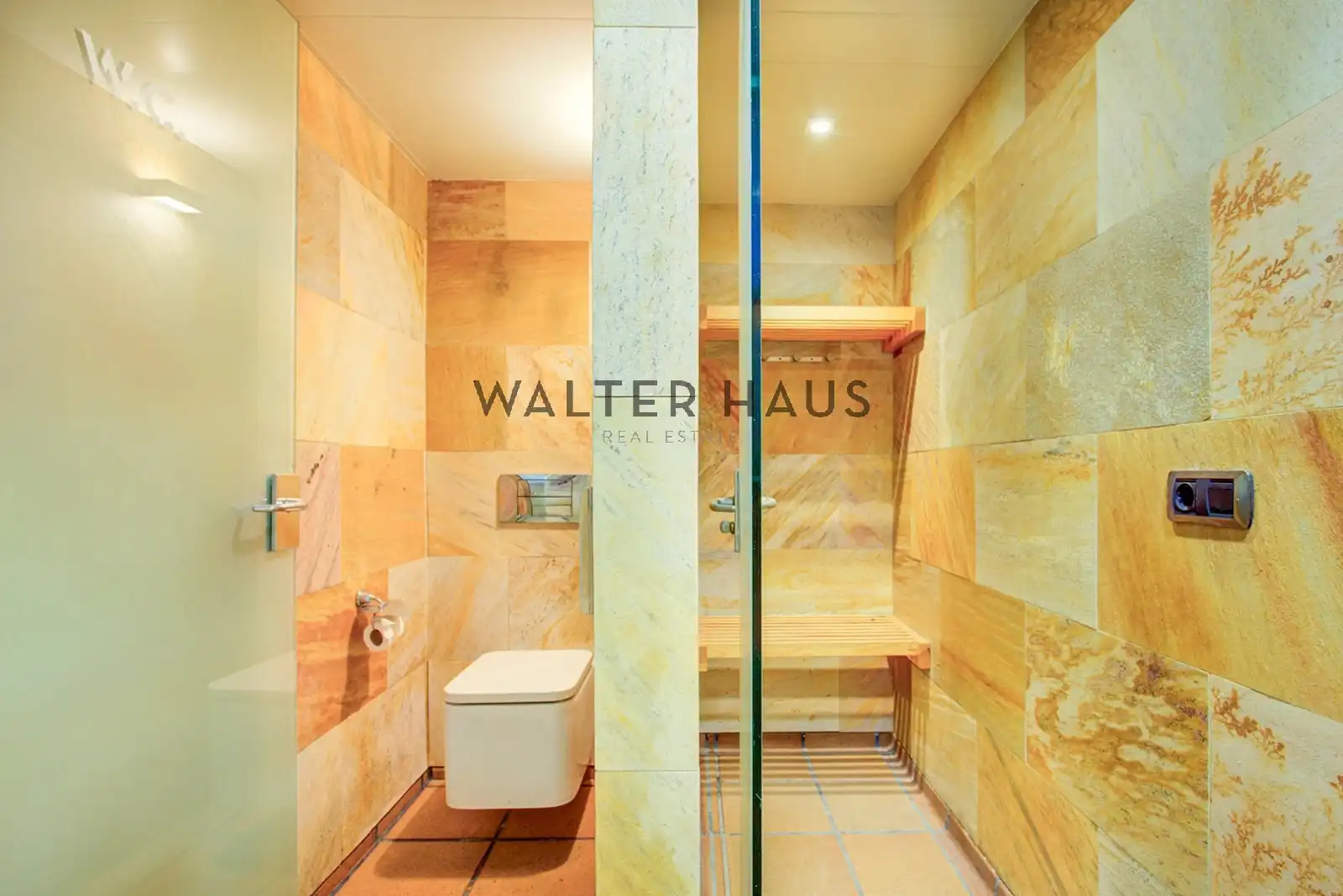 Badezimmer von Haus oder Chalet zum Verkauf in Sitges mit Klimaanlage, Heizung und Privatgarten