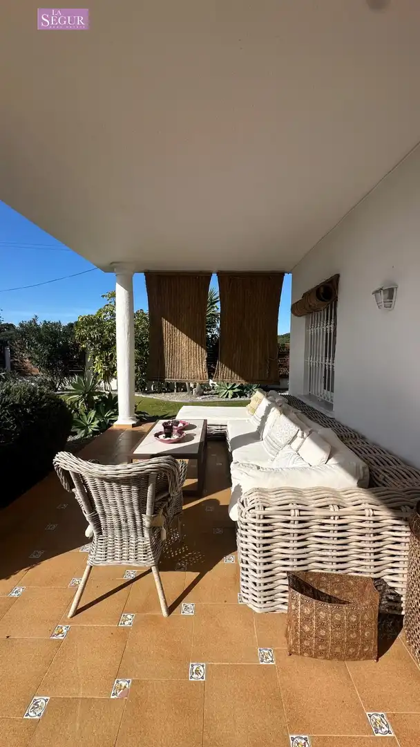 Terraza de Finca rústica en venta en Barbate con Aire acondicionado, Jardín privado y Terraza