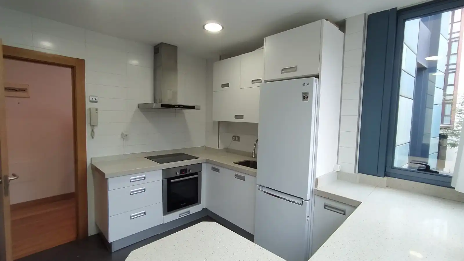 Cocina de Apartamento en venta en Santander con Calefacción, Jardín privado y Terraza