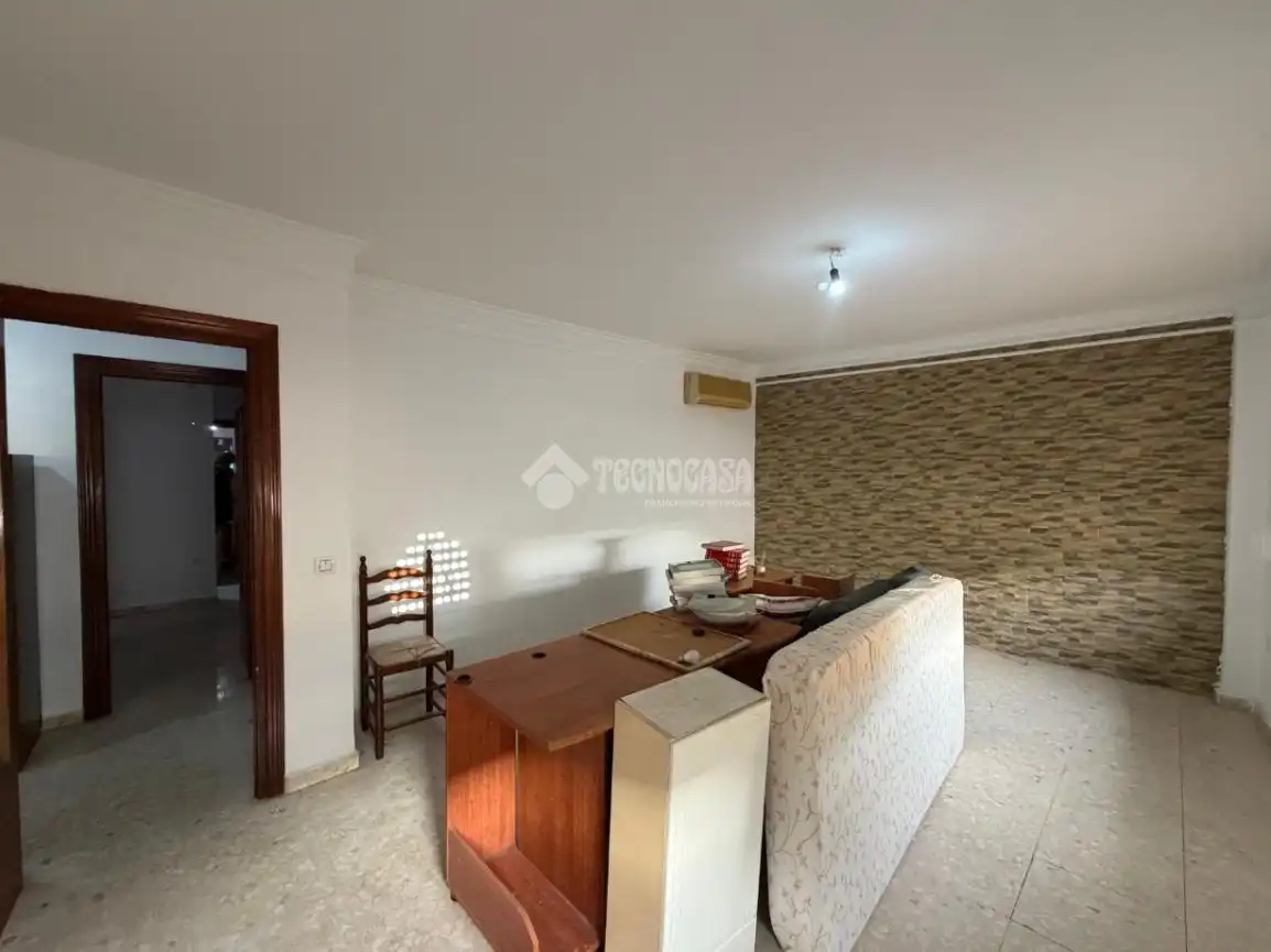 Wohnzimmer von Wohnung zum Verkauf in Torreblascopedro mit Klimaanlage