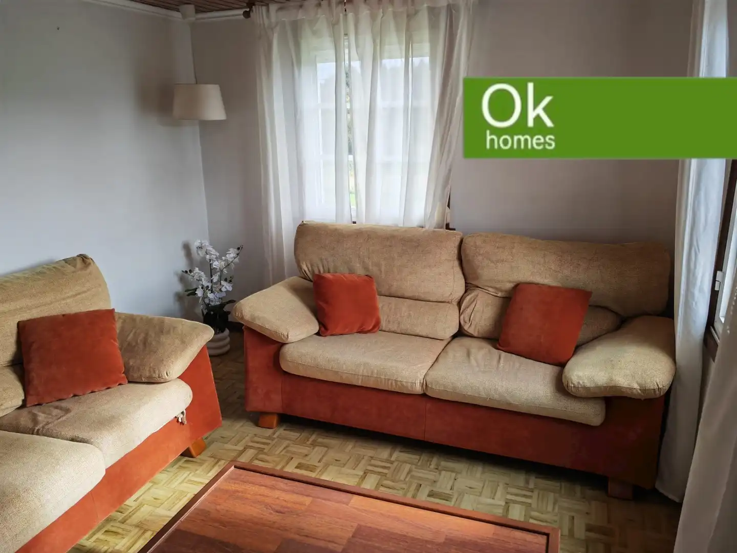 Sala de estar de Casa adosada de alquiler en Curtis con Calefacción, Trastero y Amueblado