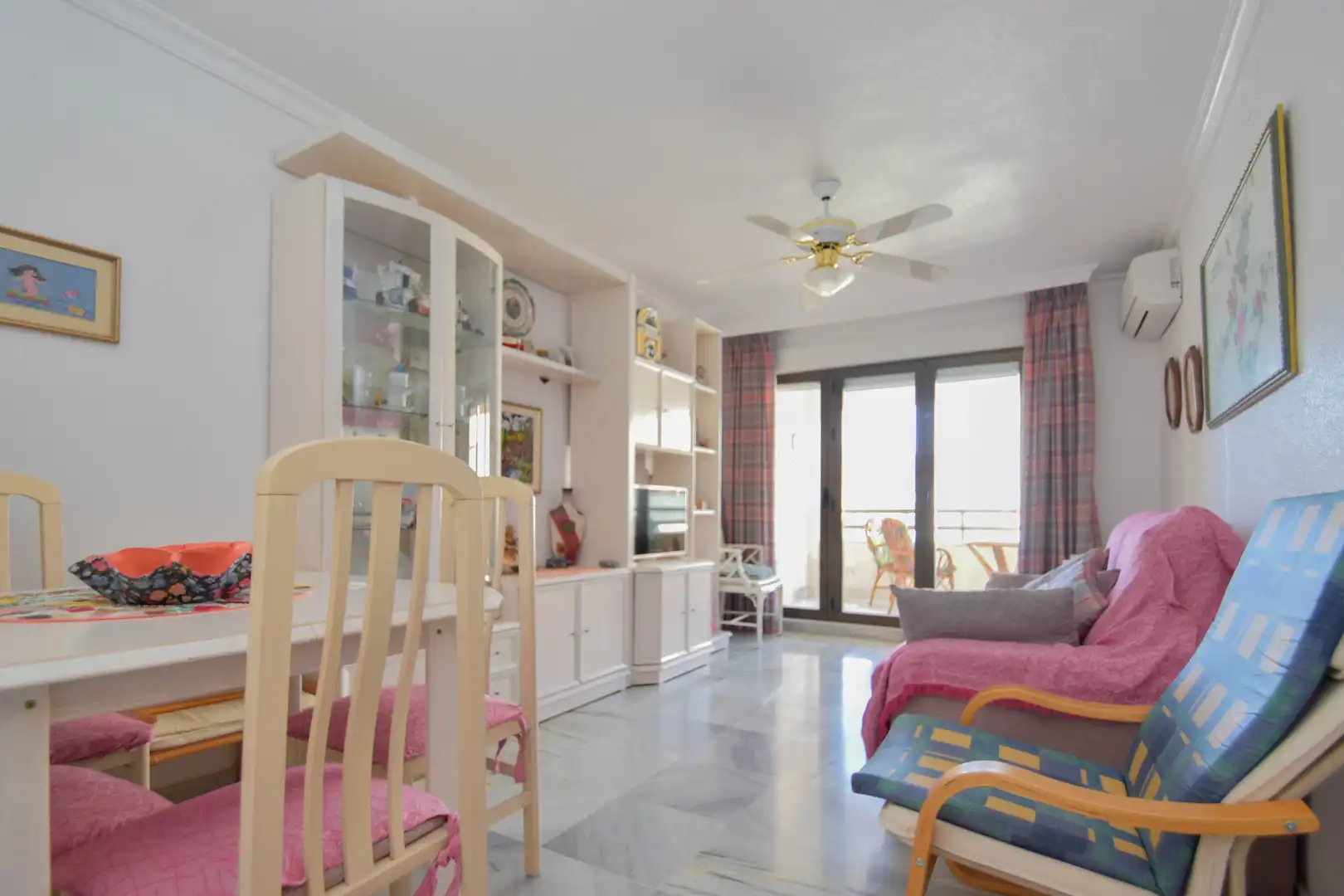 Schlafzimmer von Wohnungen zum Verkauf in Almuñécar mit Klimaanlage, Terrasse und Möbliert
