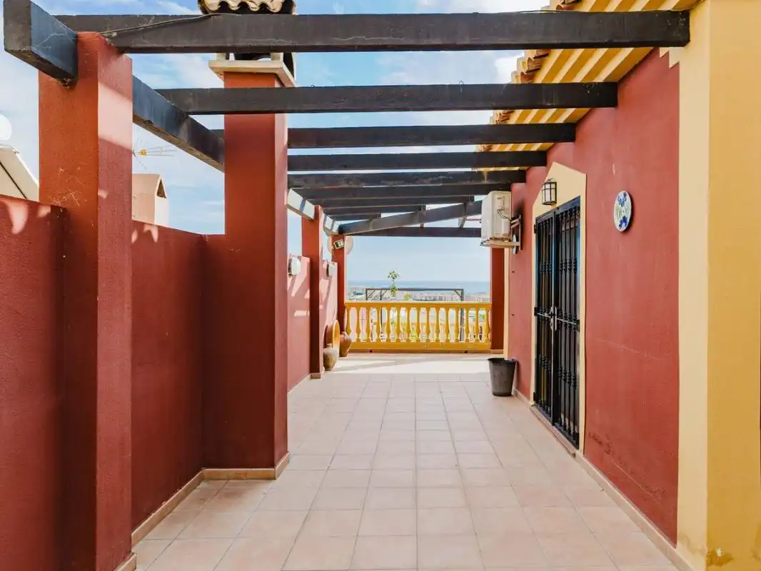 Terrassa de Casa o xalet en venda en Torrox amb Aire condicionat, Calefacció i Jardí privat