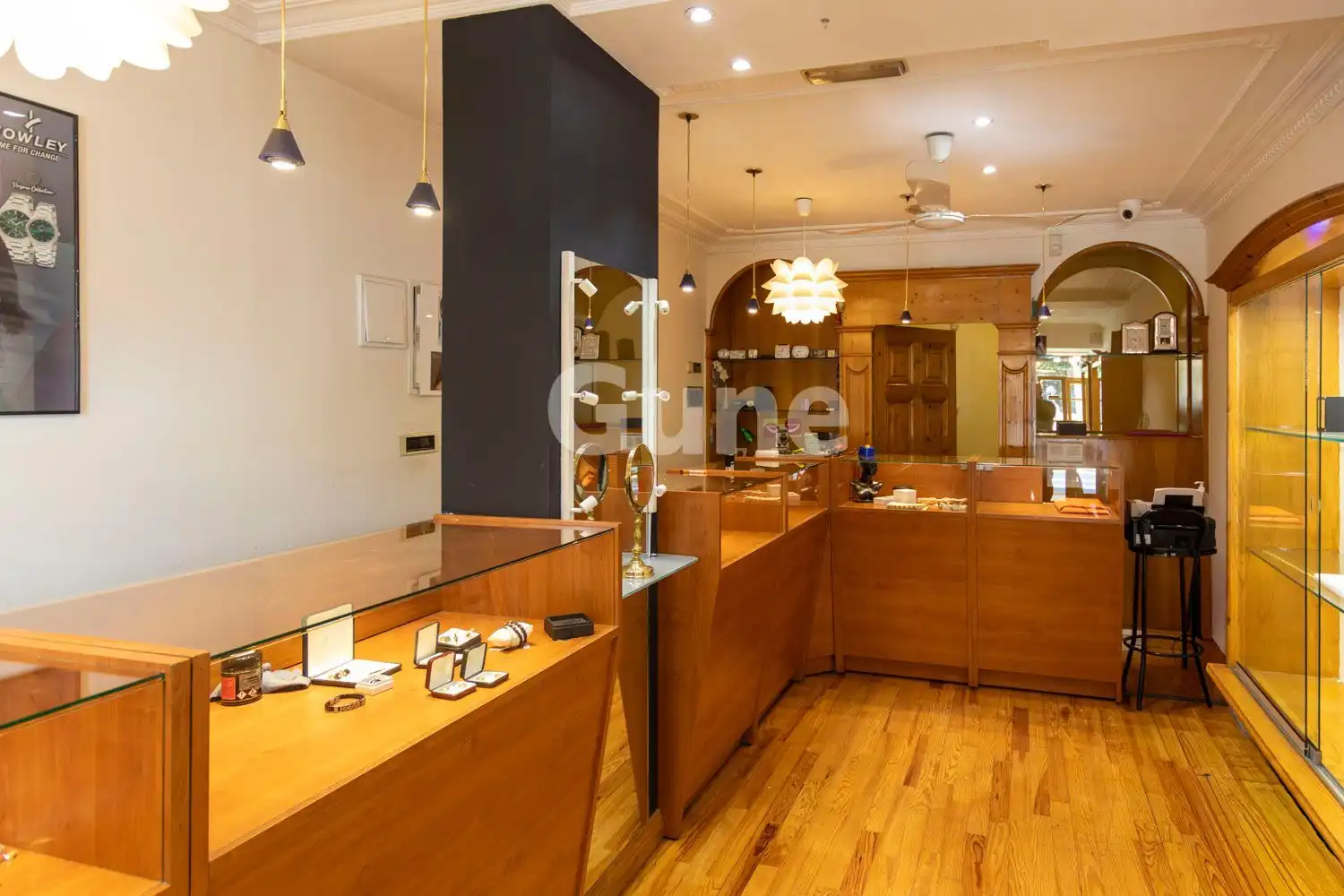 Local comercial de lloguer a SECUNDINO ESNAOLA