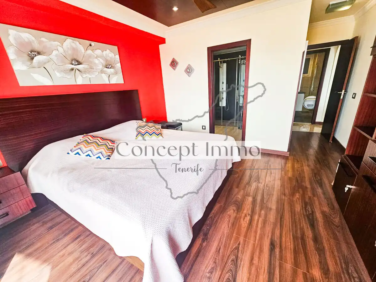 Bedroom of Flat for sale in Adeje  with Terrace, Storage room and Alarm