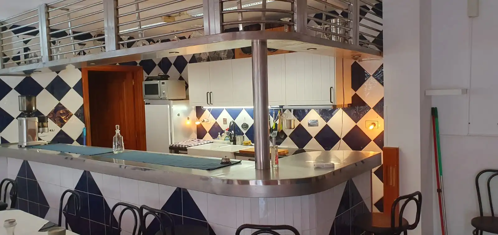 Cocina de Apartamento en venta en San Cristóbal de la Laguna con Terraza, Horno y Lavadora