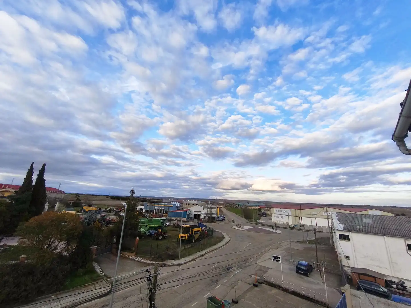 Exterior view of Buildings for sale in Sahagún