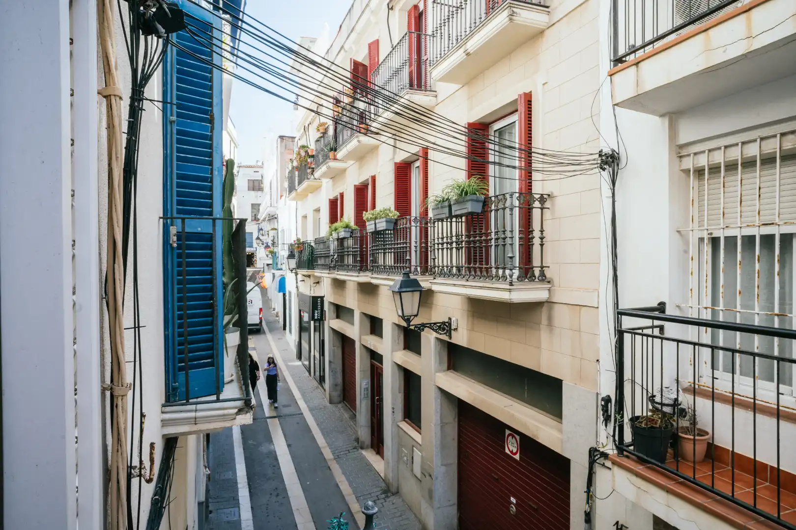 Außenansicht von Einfamilien-Reihenhaus zum Verkauf in Sitges mit Klimaanlage, Heizung und Parkett