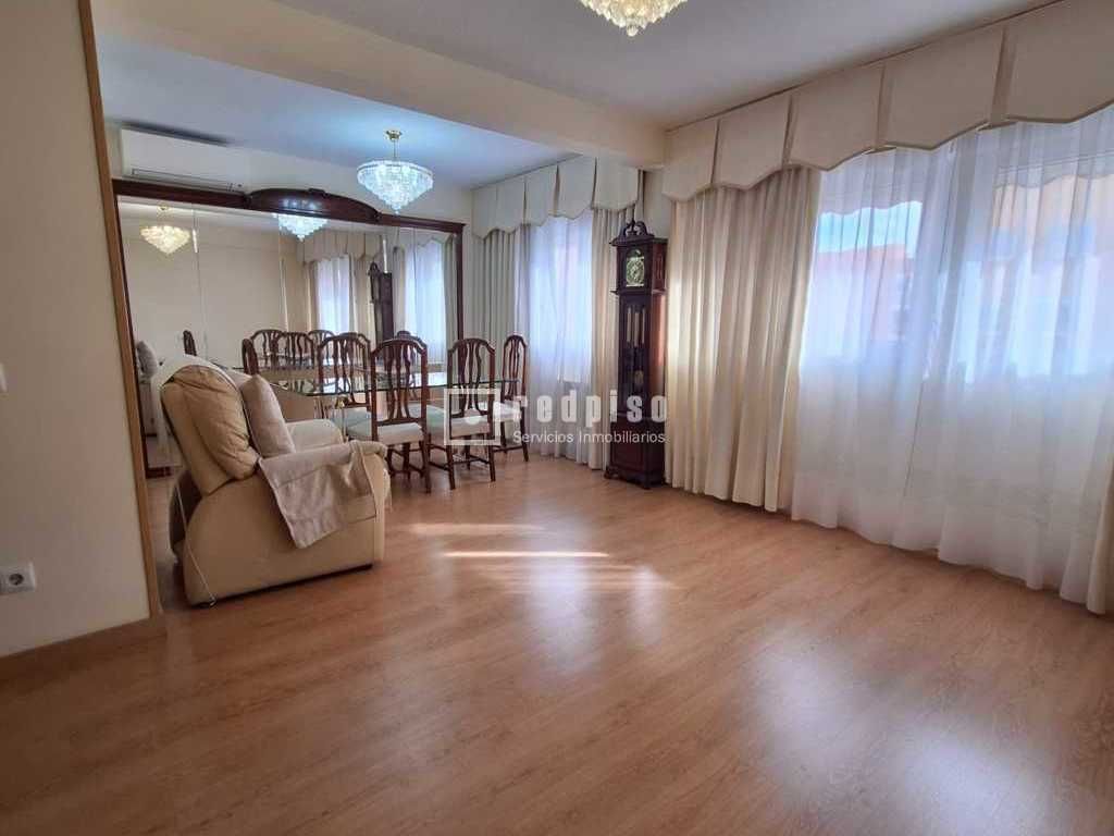 Menjador de Pis en venda en  Madrid Capital amb Aire condicionat i Calefacció