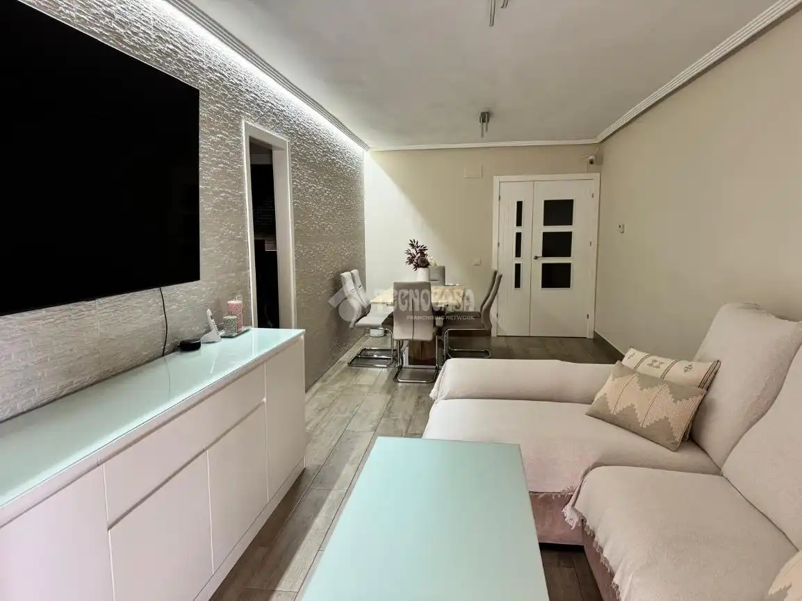 Sala de estar de Piso en venta en Valdepeñas con Aire acondicionado, Calefacción y Trastero