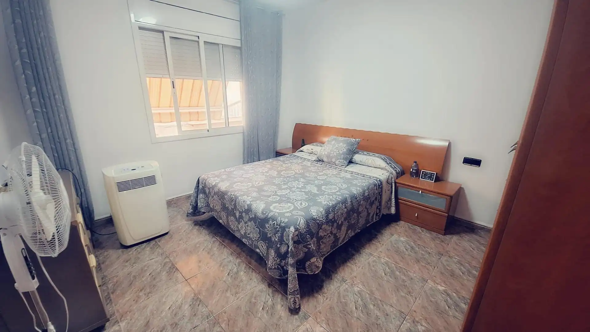 Dormitori de Casa o xalet en venda en Sabadell amb Aire condicionat i Terrassa