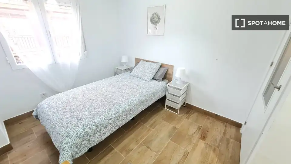 Schlafzimmer von Wohnung zur Miete in Getafe mit Klimaanlage, Heizung und Möbliert