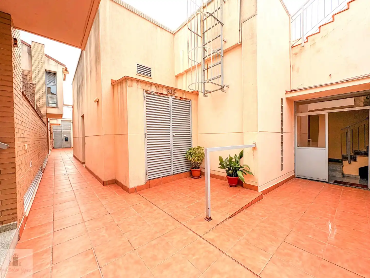 Exterior view of Apartments for sale in Carretera de Sevilla - Los Montitos