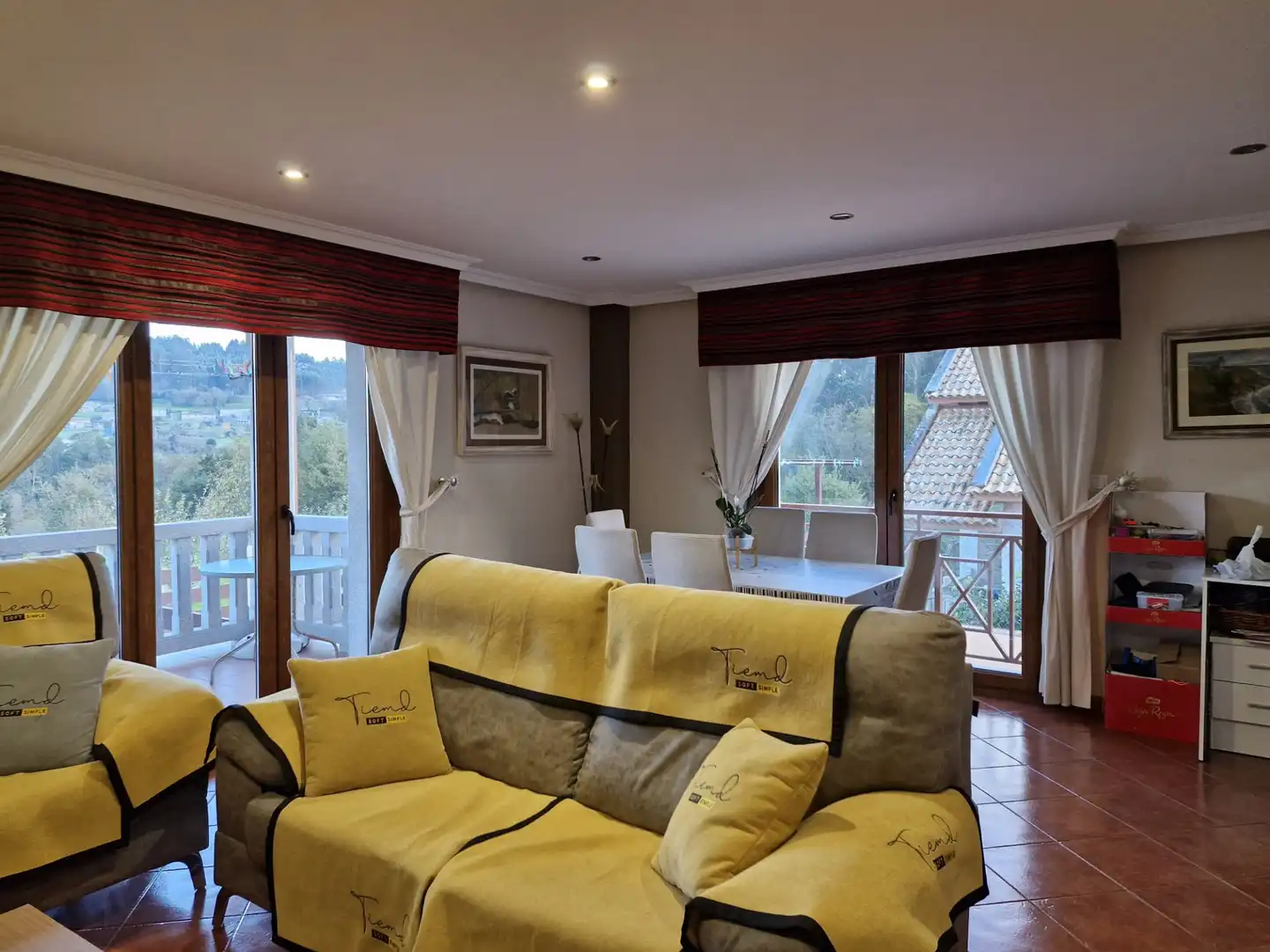 Sala de estar de Casa o chalet en venta en Sanxenxo con Calefacción, Jardín privado y Terraza