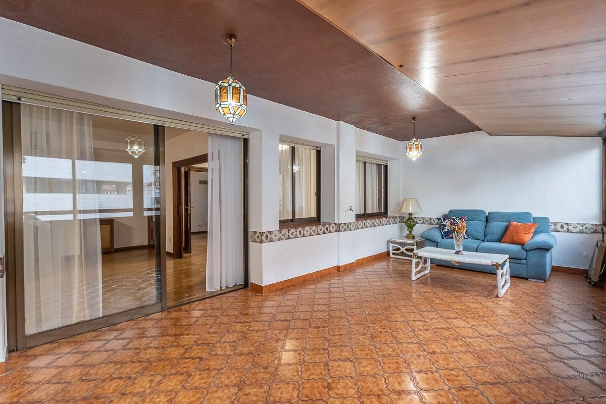 Pis en venda en  Granada Capital amb Terrassa