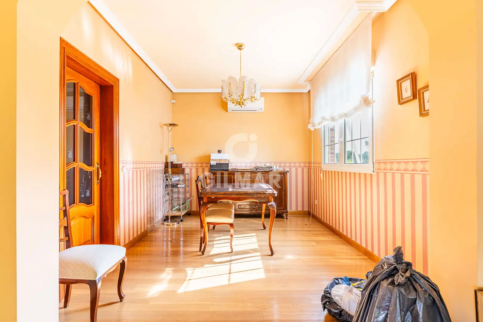 Comedor de Casa o chalet en venta en Villaviciosa de Odón con Calefacción, Jardín privado y Piscina