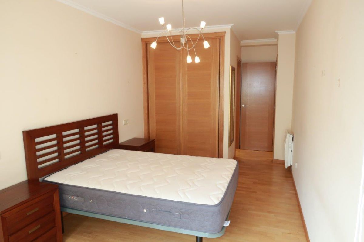 Bedroom of Apartment to rent in A Coruña Capital   with Heating, Parquet flooring and Storage room