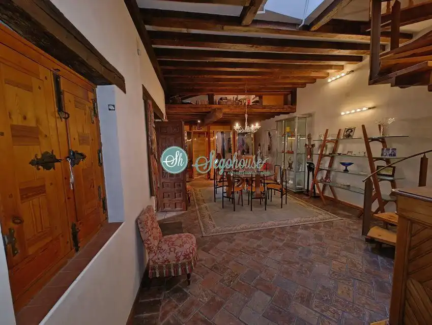 Flat for sale in Segovia  with Heating
