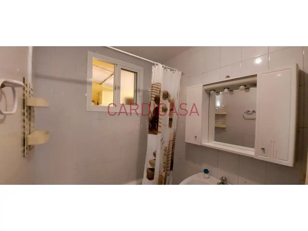 Habitación de Piso en venta en Vigo  con Calefacción, Terraza y Amueblado