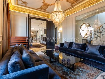 Penthouse with balcony for sale in Ciutat Vella