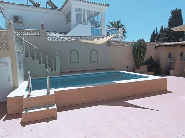Casa-chalet en Venta en AV GUSTAVO ADOLFO BECQUER (P) N-  MARBELLA (MÁLAGA en Las Brisas