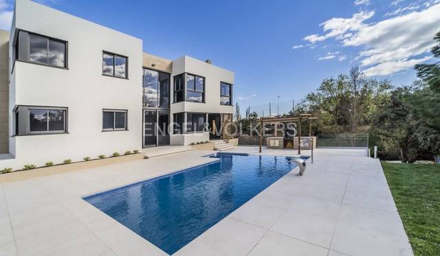 Casa-chalet en Venta en Embajador en Ciudalcampo