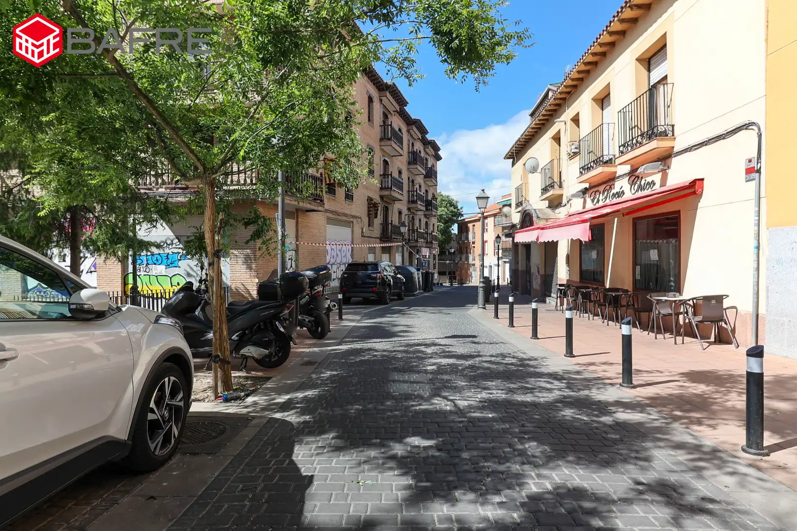 Vista exterior de Local en venda en Madrid