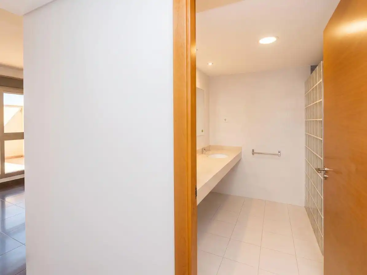 Baño de Piso en venta en Alicante / Alacant con Piscina comunitaria
