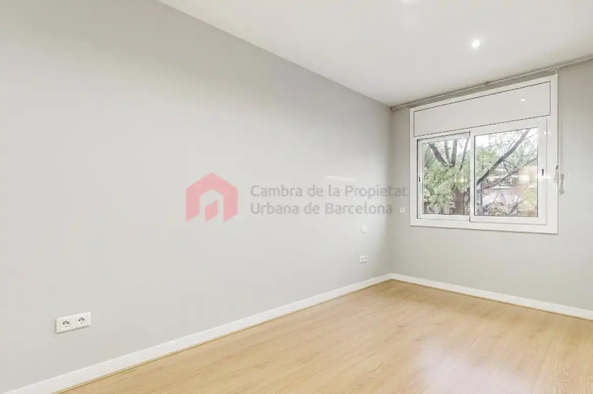 Habitación de Piso en venta en Barcelona con Parquet