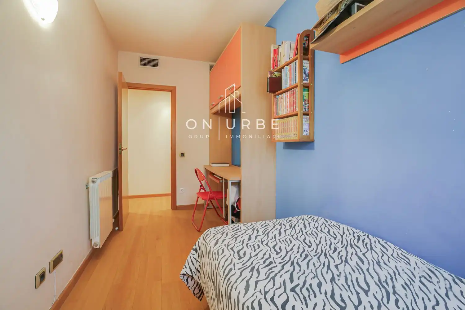 Schlafzimmer von Wohnung zum Verkauf in Barcelona mit Klimaanlage, Terrasse und Abstellraum