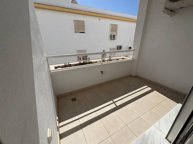 Piso en Venta en Carboneras