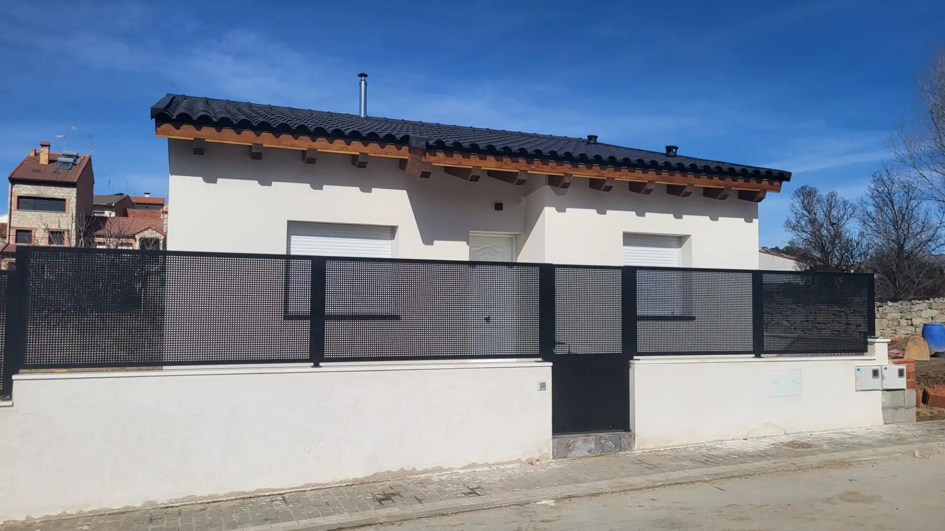 Vista exterior de Casa o chalet en venta en Navaluenga con Aire acondicionado y Jardín privado