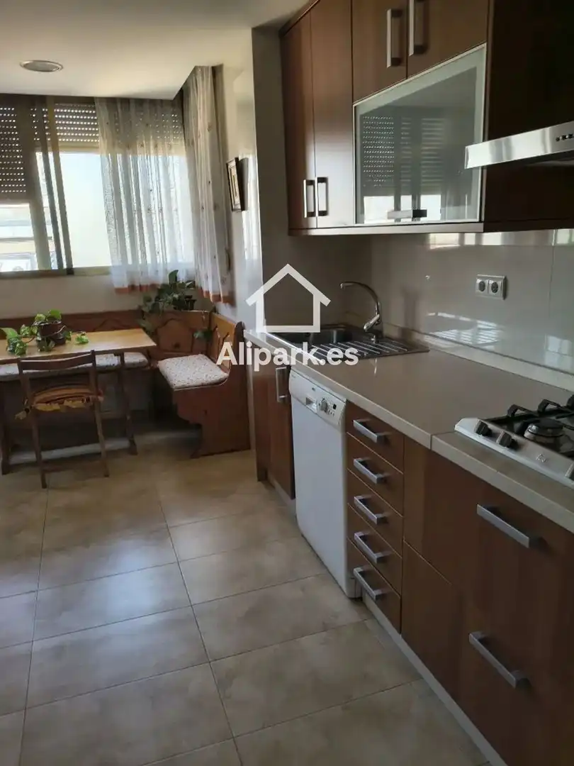Flat for rent in Alicante / Alacant  with Heating, Terrace and Swimming Pool
