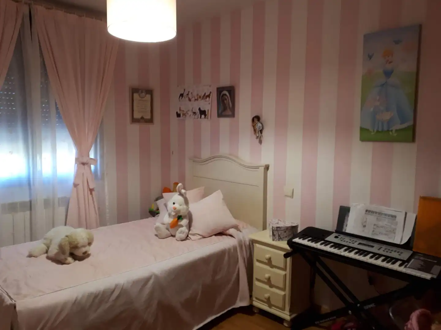 Bedroom of Attic for sale in Yebes  with Air Conditioner, Heating and Parquet flooring