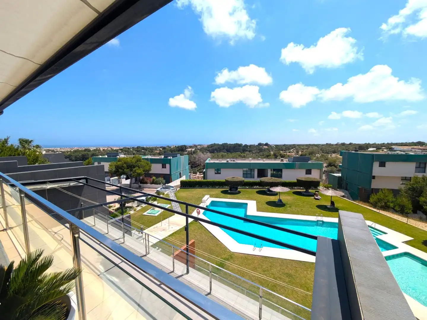 Penthouse mit Pool zum Verkauf in Orihuela Costa