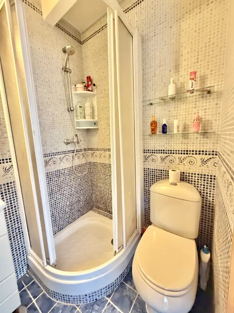 Baño de Piso en venta en Madrid con Aire acondicionado, Calefacción y Amueblado
